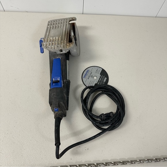 Dremel Ultra Saw 7.5 Amp 4" Compact Saw w/ Blades - Picture 7 of 7